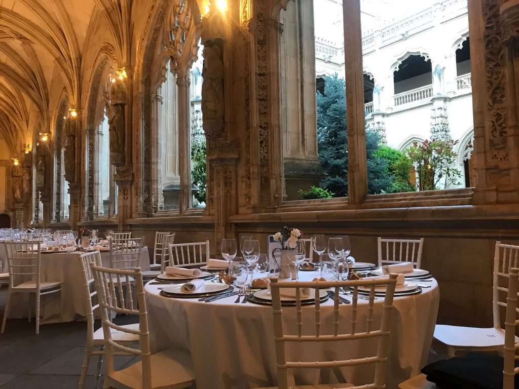 Cena del XXII Congreso Nacional de Neurocirugía - Claustro de San Juan de los Reyes de Toledo - Señor Medusa - Producción de eventos y conciertos